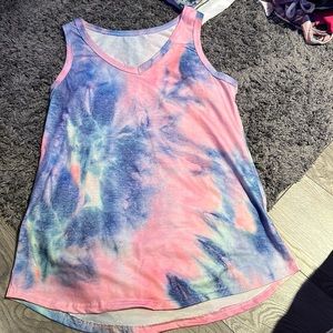 Size Medium try dye tank